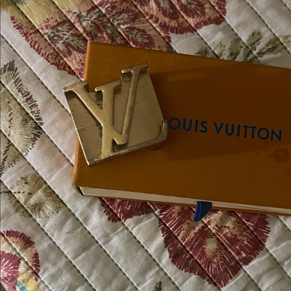 Louis Vuitton Silver LV Logo Buckle with Orange Box